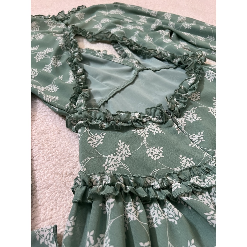Aura Ruffled Floral Green Dress (NWT) - Picture 13 of 14